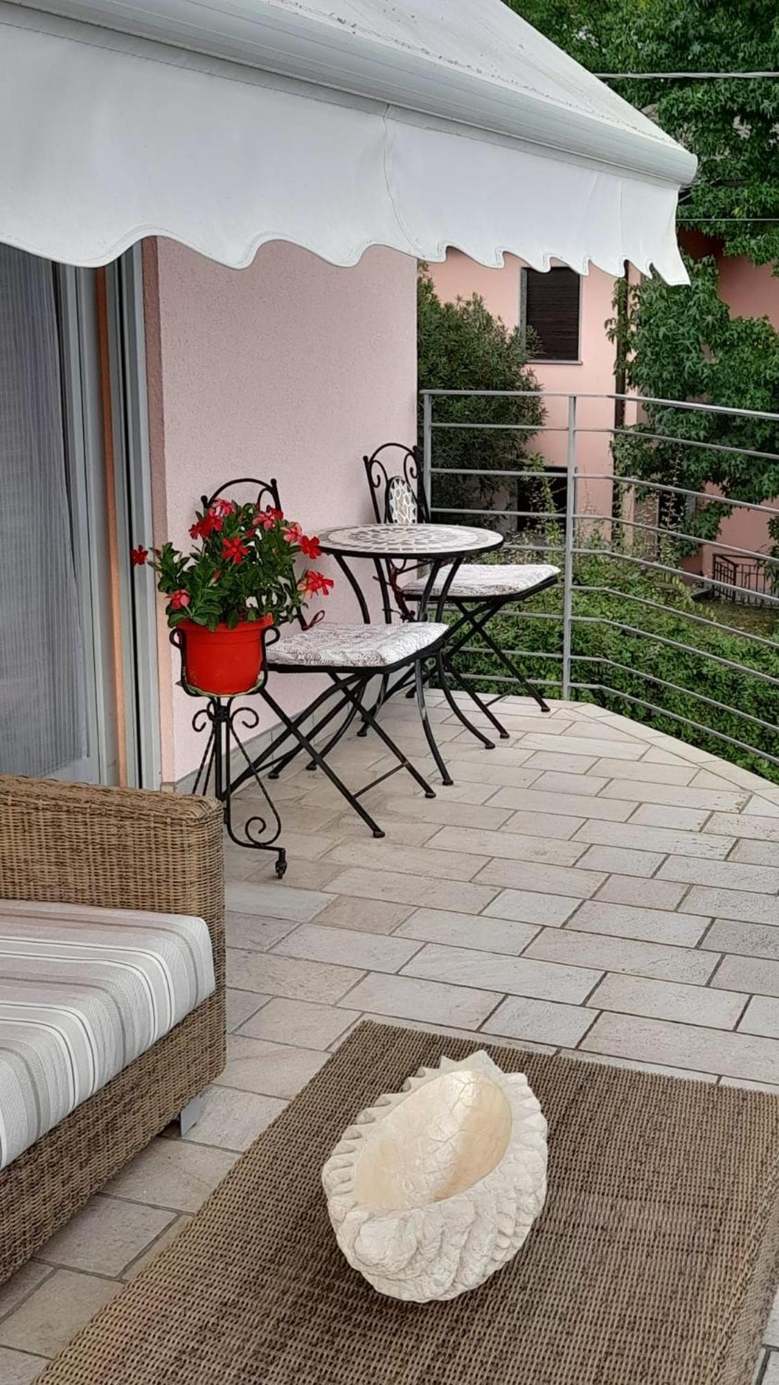 Villa Dei Tramonti Gavirate Exterior foto
